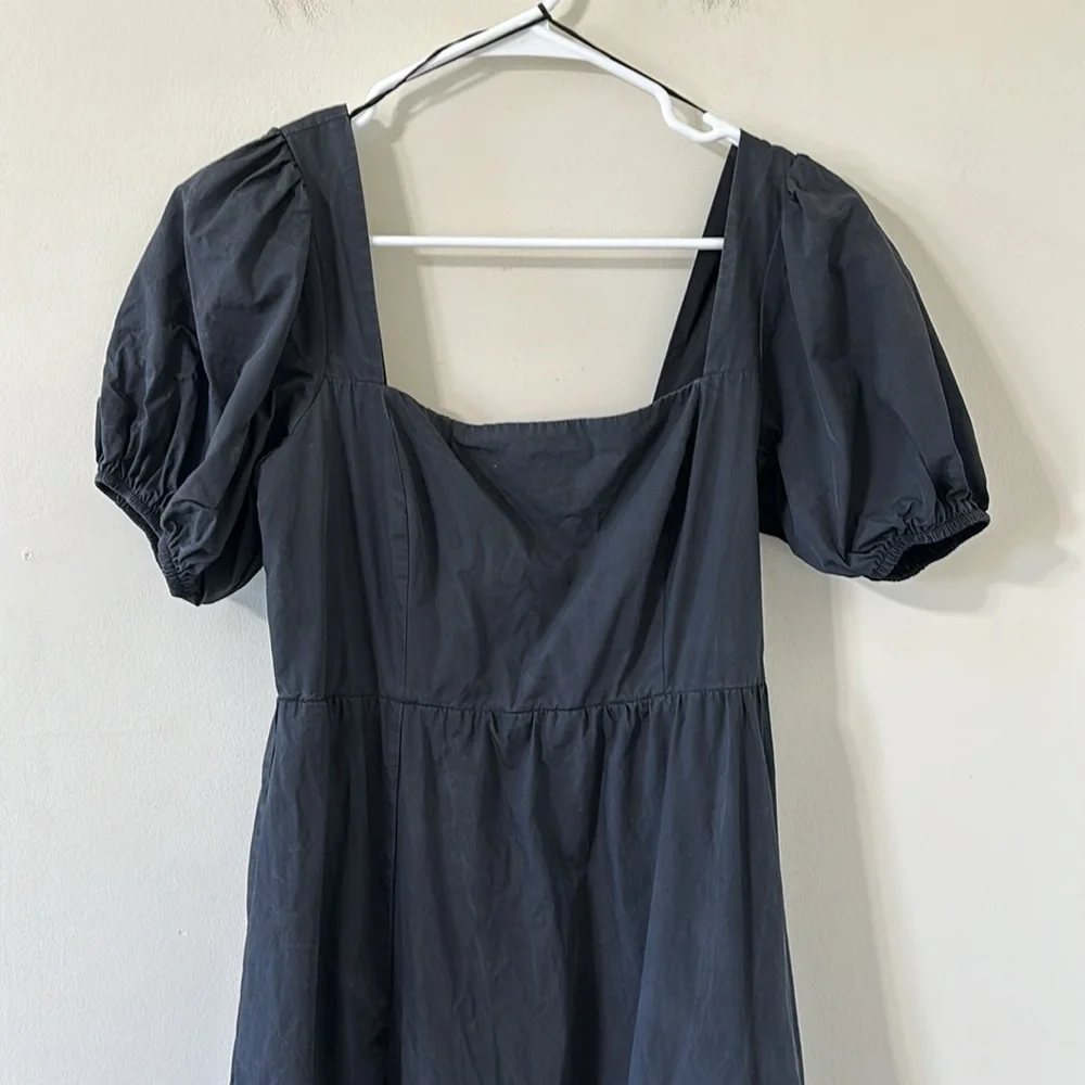 ASTR THE LABEL Tiered Poplin Square Neck Black Midi Dress Size Medium - Picture 3 of 10